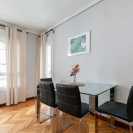 Apartment Acogedor Centrico En By